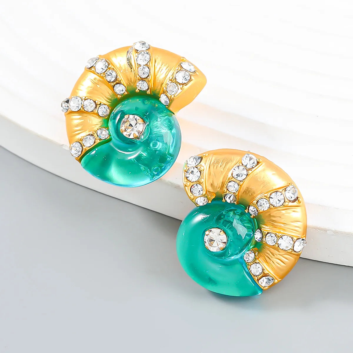 Snelie Mini Studs